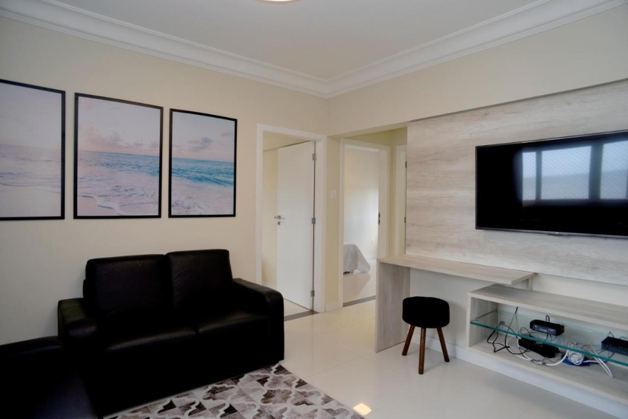 Frente Mar Pe Na Areia, Na Av Atlantica Apartment Balneario Camboriu Exterior photo