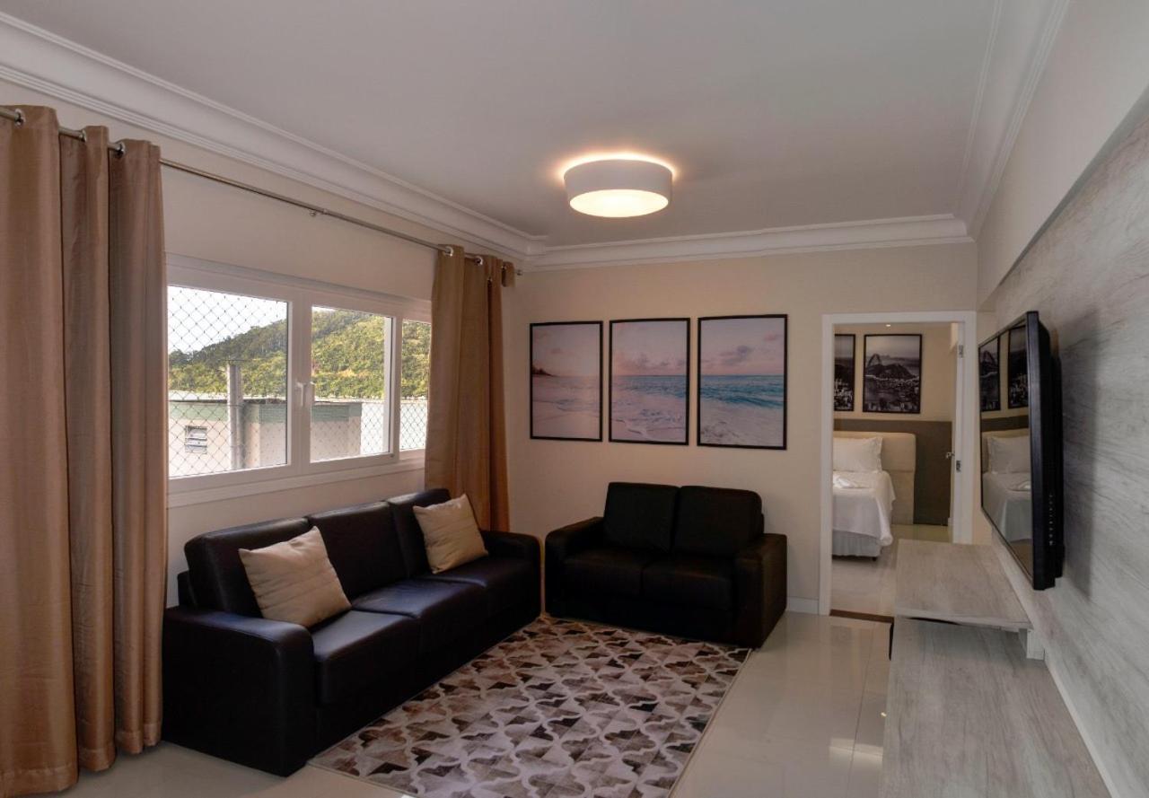 Frente Mar Pe Na Areia, Na Av Atlantica Apartment Balneario Camboriu Exterior photo