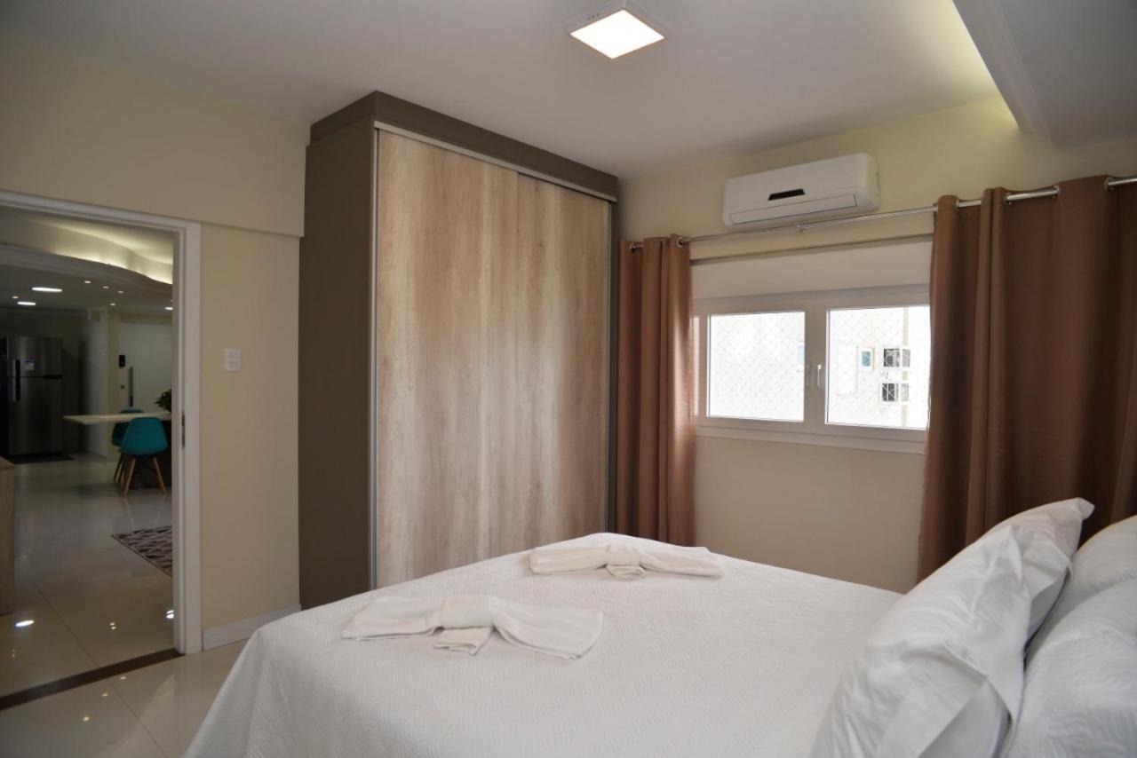 Frente Mar Pe Na Areia, Na Av Atlantica Apartment Balneario Camboriu Exterior photo